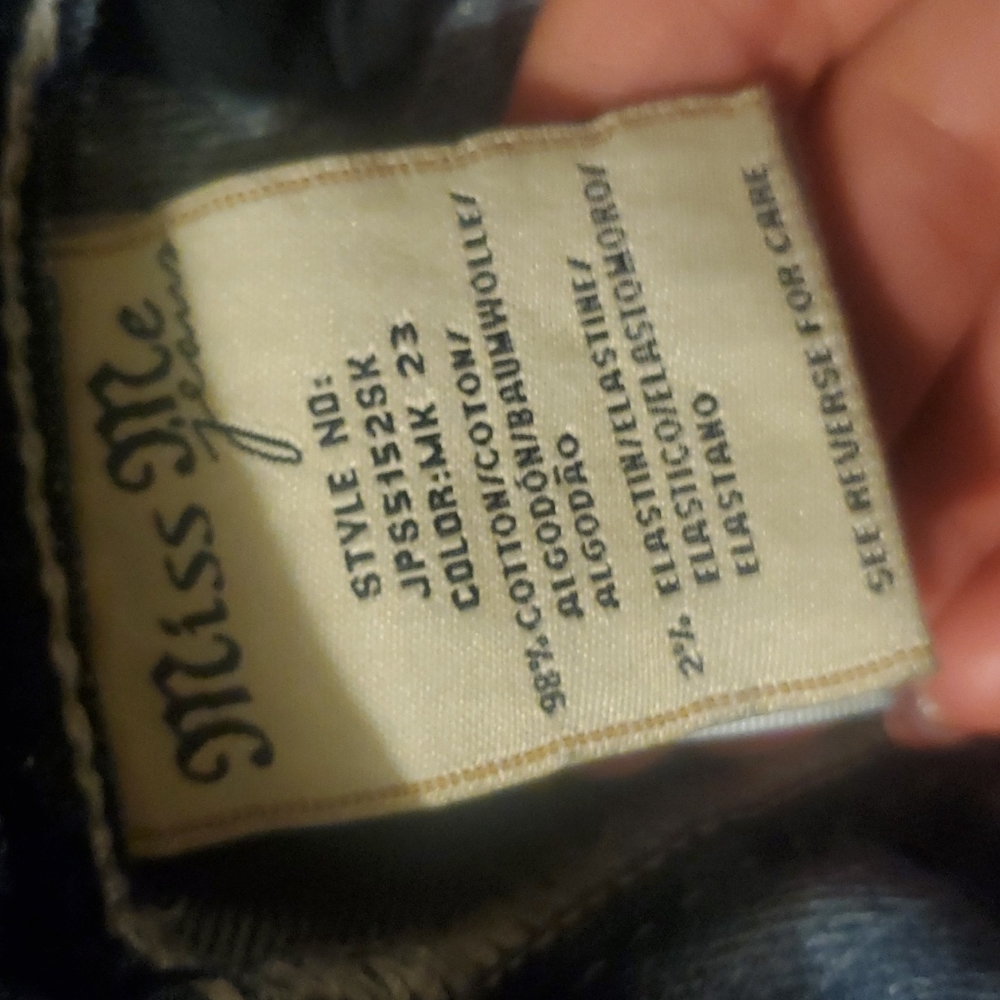 Miss me skinny jeans 👖  size 28 Inseam Measuring 31 Inches - Picture 9 of 10
